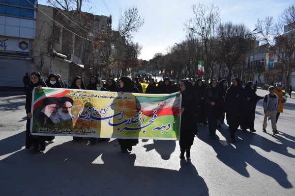حضور پرشور جامعه دانشگاهی دانشگاه فرهنگیان کرمانشاه در راهپیمایی 22 بهمن 3
