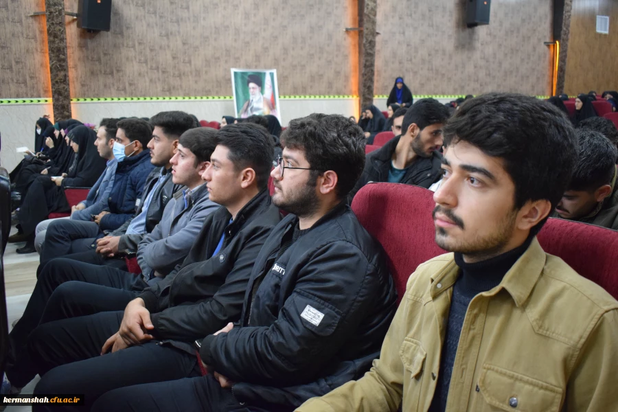 برگزاری نشست بصیرتی پرسش و پاسخ با موضوع «انتخابات مجلس و چالش های پیش رو» 3