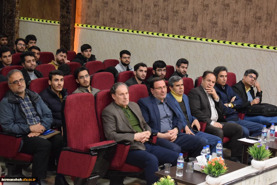 برگزاری نشست بصیرتی پرسش و پاسخ با موضوع «انتخابات مجلس و چالش های پیش رو» 6