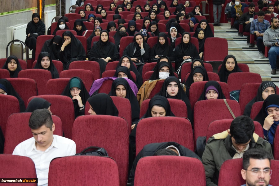 برگزاری نشست بصیرتی پرسش و پاسخ با موضوع «انتخابات مجلس و چالش های پیش رو» 12