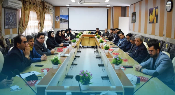 نشست هم اندیشی اساتید و نخبگان دانشگاه فرهنگیان کرمانشاه 2