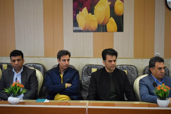 نشست هم اندیشی اساتید و نخبگان دانشگاه فرهنگیان کرمانشاه 3