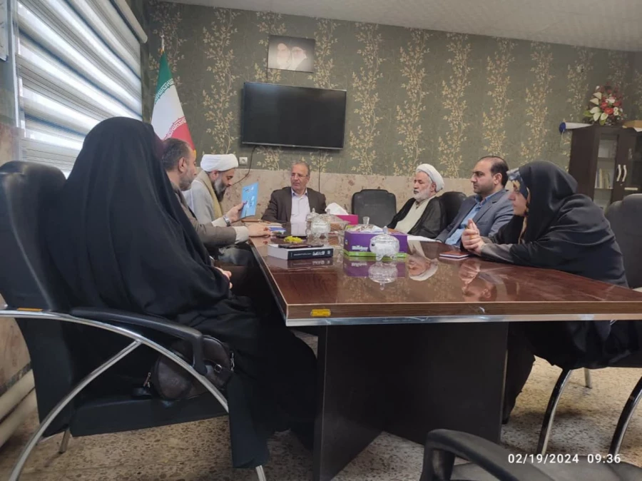 جلسه ستاد اقامه نماز دانشگاه فرهنگیان کرمانشاه با حضور مسئول ستاد اقامه نماز استان 3