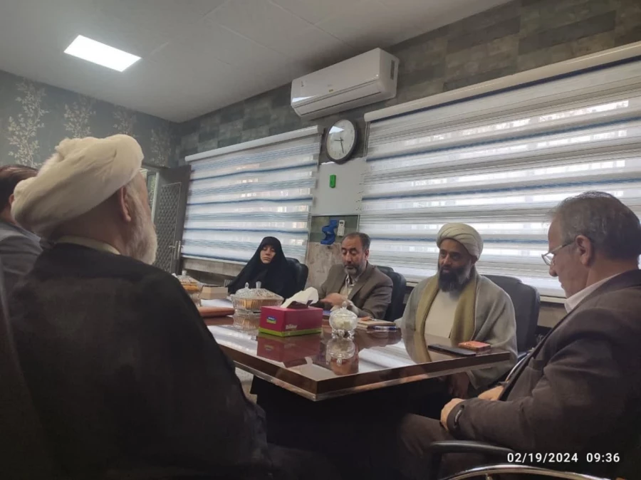 جلسه ستاد اقامه نماز دانشگاه فرهنگیان کرمانشاه با حضور مسئول ستاد اقامه نماز استان 7