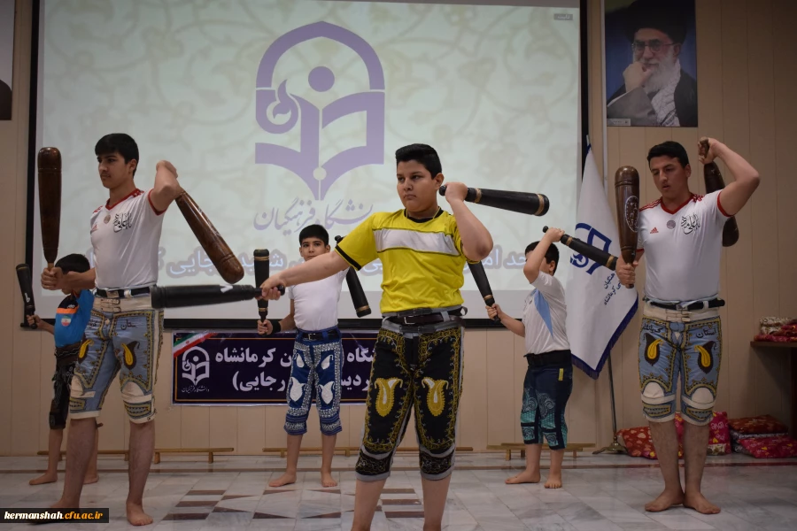 آیین تجلیل از دانش آموختگان و مدال آوران ورزشی دانشگاه فرهنگیان کرمانشاه 8