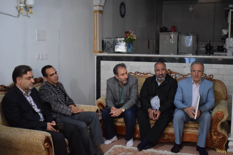 دیدار هیات رئیسه دانشگاه فرهنگیان کرمانشاه با خانواده شهید محسن مظفریان 5
