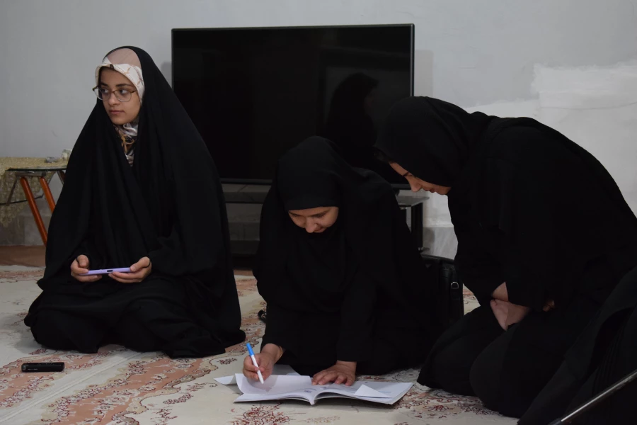 دیدار هیات رئیسه دانشگاه فرهنگیان کرمانشاه با خانواده شهید محسن مظفریان 6