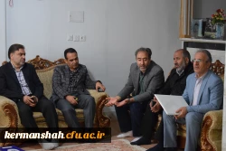 دیدار هیات رئیسه دانشگاه فرهنگیان کرمانشاه با خانواده شهید محسن مظفریان 12