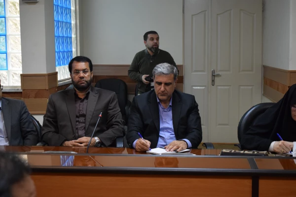 دیدار هیئت رئیسه دانشگاه فرهنگیان و مدیران ادارات آموزش وپرورش استان کرمانشاه با نماینده ولی فقیه و امام جمعه کرمانشاه 12