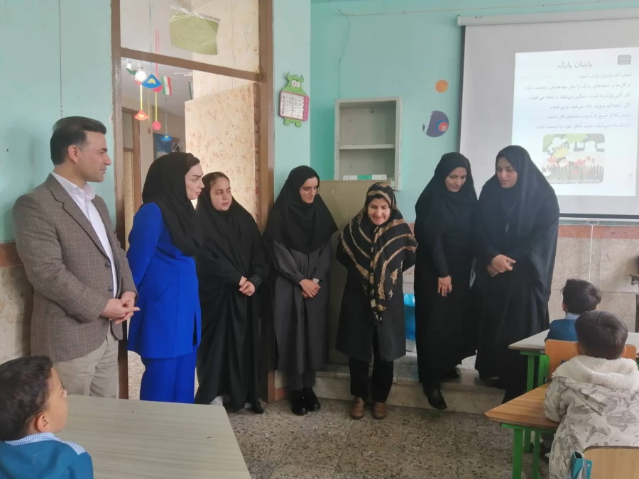بازید از مدارس مجری درس کارورزی 5