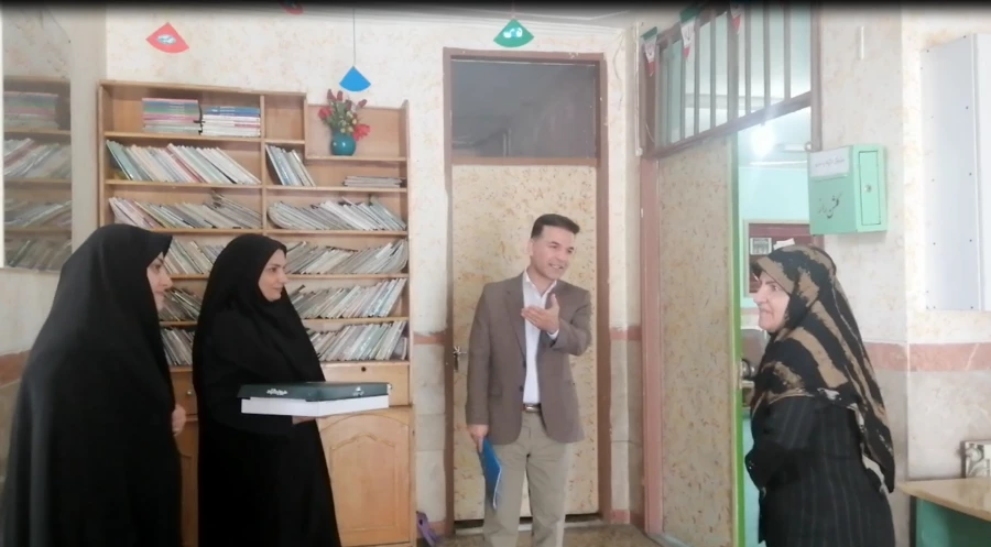 بازید از مدارس مجری درس کارورزی 9