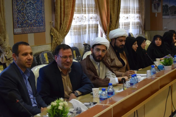 نشست هم اندیشی اساتید دانشگاه با موضوع آموزش حکمت محور، چالش ها و راهکارهای 8