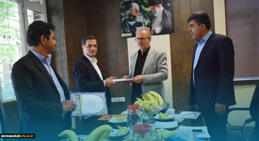 بازدید هیات نظارت، ارزیابی و تضمین کیفیت استان از دانشگاه فرهنگیان کرمانشاه و تقدیر از اعضای هیات رئیسه دانشگاه 2