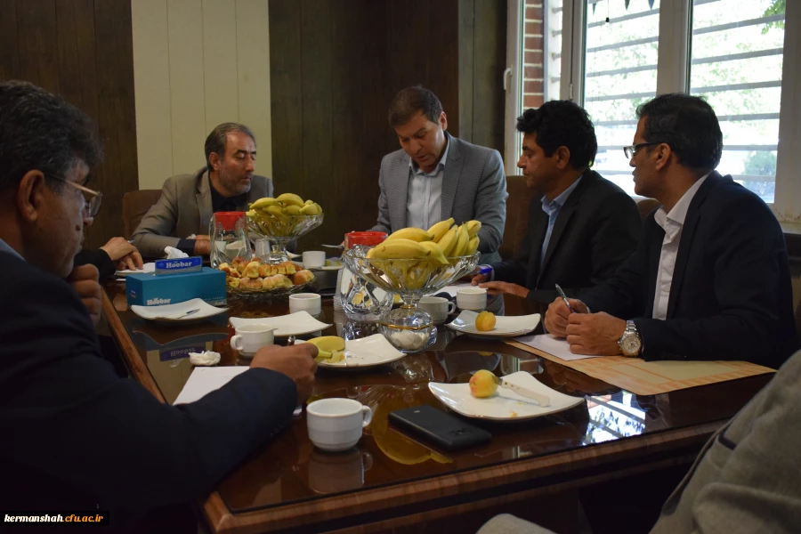 بازدید هیات نظارت، ارزیابی و تضمین کیفیت استان از دانشگاه فرهنگیان کرمانشاه و تقدیر از اعضای هیات رئیسه دانشگاه 5