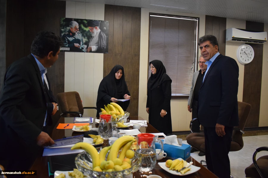 بازدید هیات نظارت، ارزیابی و تضمین کیفیت استان از دانشگاه فرهنگیان کرمانشاه و تقدیر از اعضای هیات رئیسه دانشگاه 10