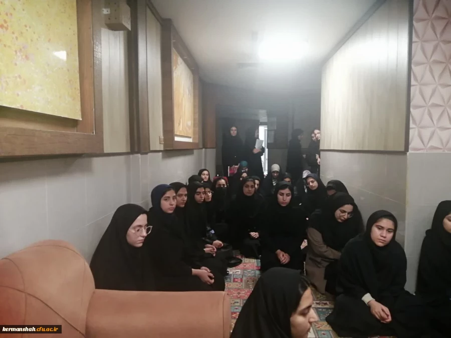 دیدار صمیمانه سرپرست پردیس شهید صدوقی با دانشجومعلمان سراها 2