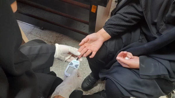 طرح غربالگری دیابت و فشار خون دانشجومعلمان ، اساتید و کارکنان پردیس شهید صدوقی  7