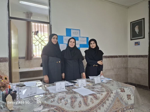 بازدید سرپرست پردیس شهید صدوقی  از روند برگزاری امتحانات پایان ترم  5