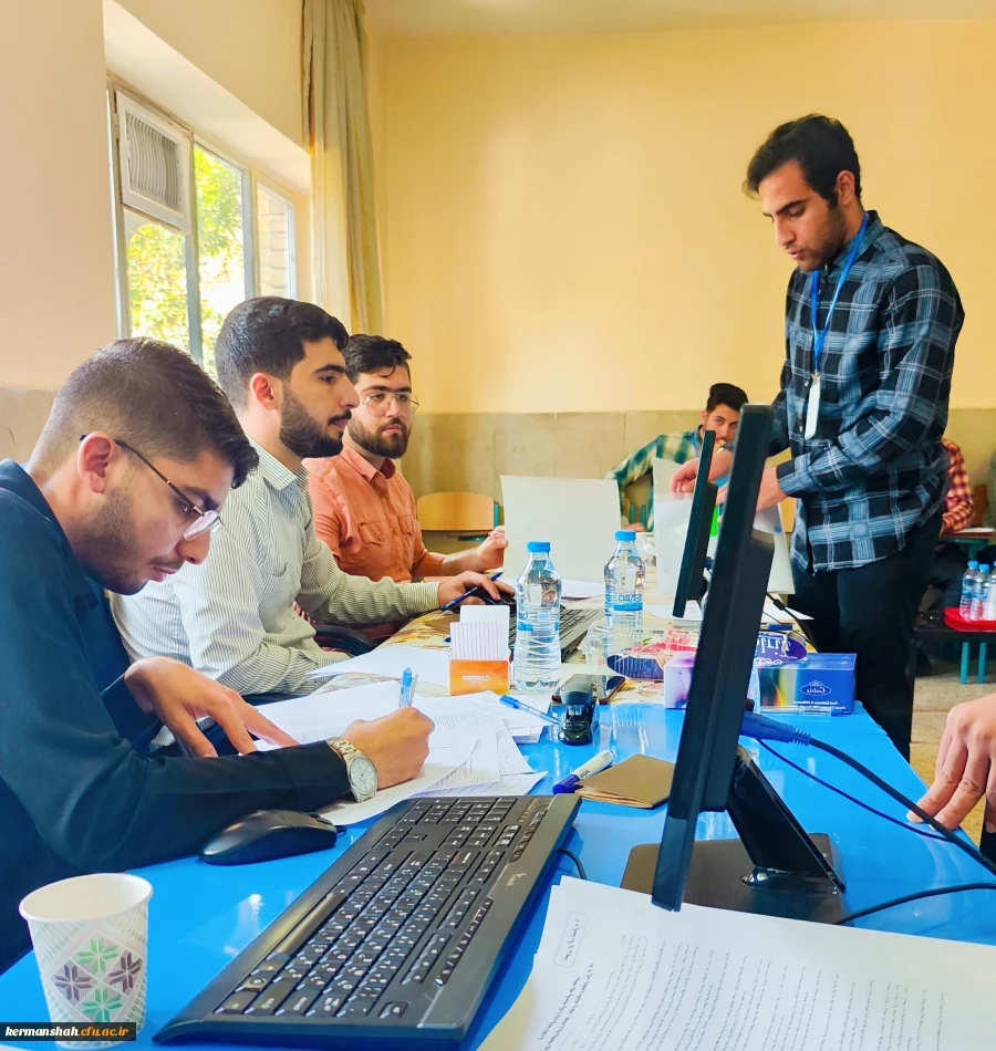 بازدید دکتر عظیمی ریاست دانشگاه از فرایند ارزیابی تکمیلی داوطلبان ورود به دانشگاه فرهنگیان 2