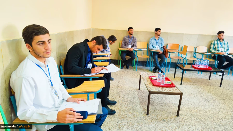 بازدید دکتر عظیمی ریاست دانشگاه از فرایند ارزیابی تکمیلی داوطلبان ورود به دانشگاه فرهنگیان 4