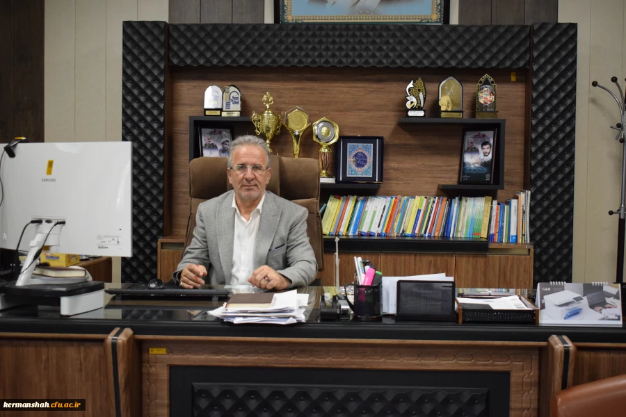 ریاست دانشگاه فرهنگیان کرمانشاه: دکتر عظیم عظیمی دکتری روانشناسی و عضو هیات علمی دانشگاه فرهنگیان 2
