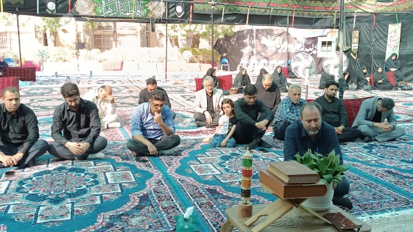 مراسم روح بخش و پرفیض زیارت عاشورای حسینی هم زمان با ایام سوگواری و عزاداری امام حسین (ع) 9