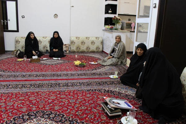 دیدار دانشجویان کنگره شهدای دانشجو معلم دانشگاه فرهنگیان کرمانشاه با خانواده شهید دانشجو معلم تیمور گرامی 8