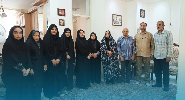 دیدار مسئولان و دانشجویان دانشگاه با خانواده شهید دانشجومعلم سعید صالحی جوزانی 2