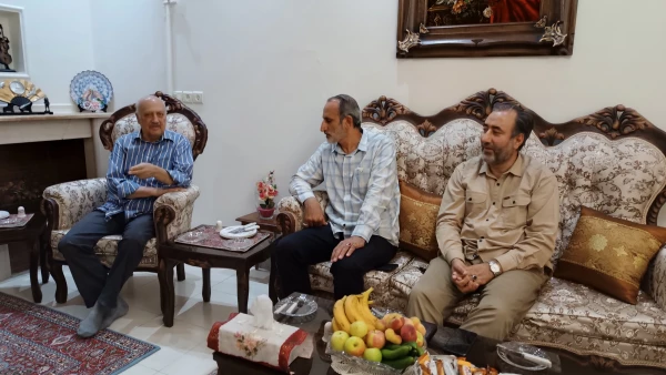 دیدار مسئولان و دانشجویان دانشگاه با خانواده شهید دانشجومعلم سعید صالحی جوزانی 3