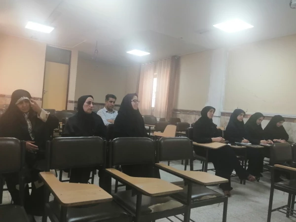 کارگاه آموزشی آیین نگارش و مکاتبات اداری 3