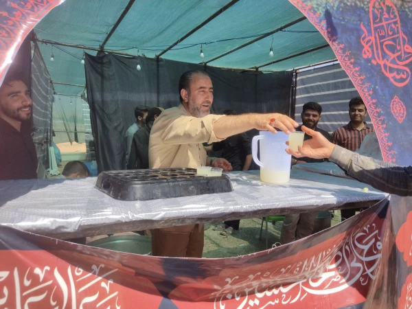 برپایی موکب خدماتی - رفاهی شهدای دانشجو معلم دانشگاه فرهنگیان کرمانشاه 16