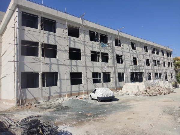 بازدید معاونت هماهنگی دانشگاه از پروژه خوابگاه 360 نفره پردیس شهید صدوقی 9