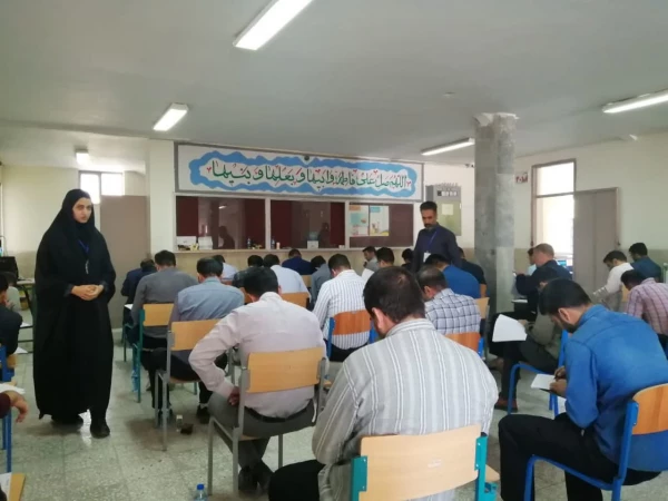 بازدید ریاست دانشگاه از روند برگزاری آزمون ارزشیابی جامع صلاحیت های حرفه ای (اصلح) 14