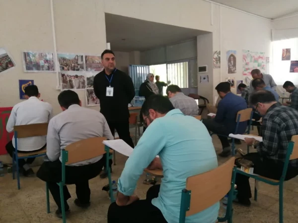 بازدید ریاست دانشگاه از روند برگزاری آزمون ارزشیابی جامع صلاحیت های حرفه ای (اصلح) 16