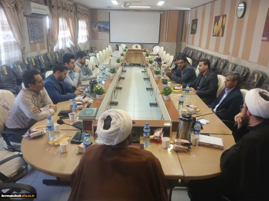 رگزاری نشست کمیته رسانه ای اساتید به میزبانی دانشگاه فرهنگیان کرمانشاه  6