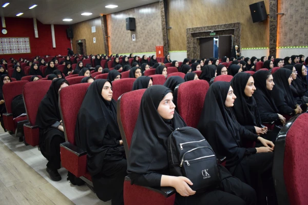 برگزاری آئین استقبال از نو دانشجو معلمان دانشگاه فرهنگیان پردیس شهید صدوقی 14