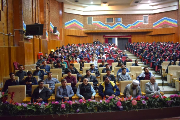 برگزاری نشست تخصصی «در دنیا چه می گذرد؟» 19