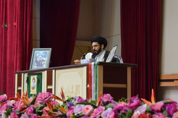 برگزاری نشست تخصصی «در دنیا چه می گذرد؟» 21