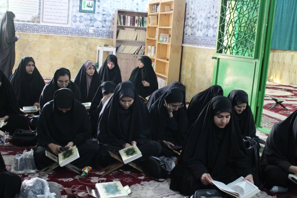 محفل انس با قرآن کریم در جوار امامزاده ابراهیم(ع) طاقبستان 8