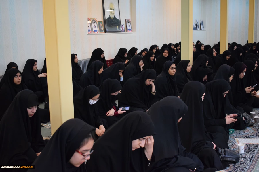 برگزاری مراسم روضه حضرت زهرا(س) در پردیس شهید صدوقی  7