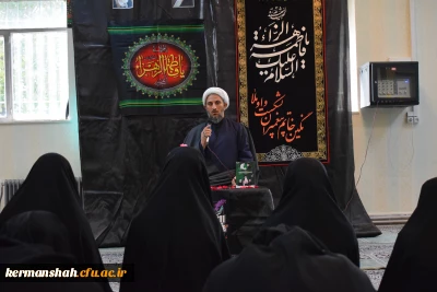 برگزاری مراسم روضه حضرت زهرا(س) در پردیس شهید صدوقی 