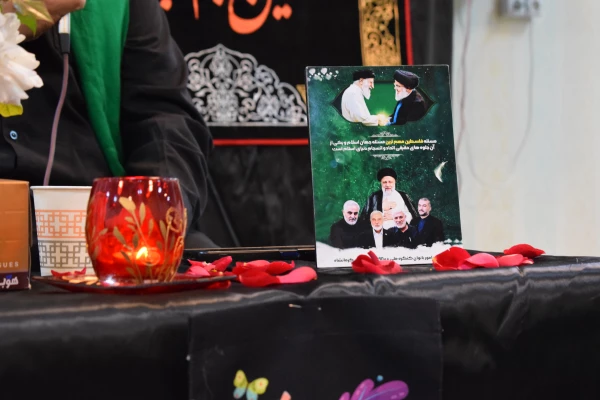 برگزاری مراسم روضه حضرت زهرا(س) در پردیس شهید صدوقی  3