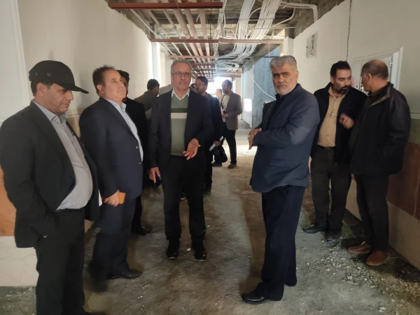 بازدید معاون سازمان نوسازی و تجهیز مدارس کشور از پروژه خوابگاه معصومیه پردیس شهید صدوقی 4