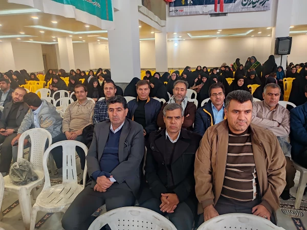 حضور اساتید بسیجی دانشگاه در گردهمایی اعضای بسیج اساتید در یادمان شهدای شهرستان گیلان غرب  3