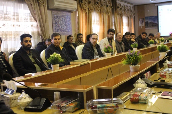 کارگاه آموزشی اهمیت جایگاه خانواده در اجتماع ویژه اساتید و کارکنان دانشگاه 5