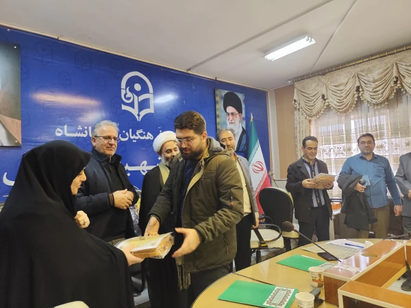 برگزاری نود و هشتمین جلسه شورای فرهنگی - اجتماعی دانشگاه فرهنگیان استان کرمانشاه
 6