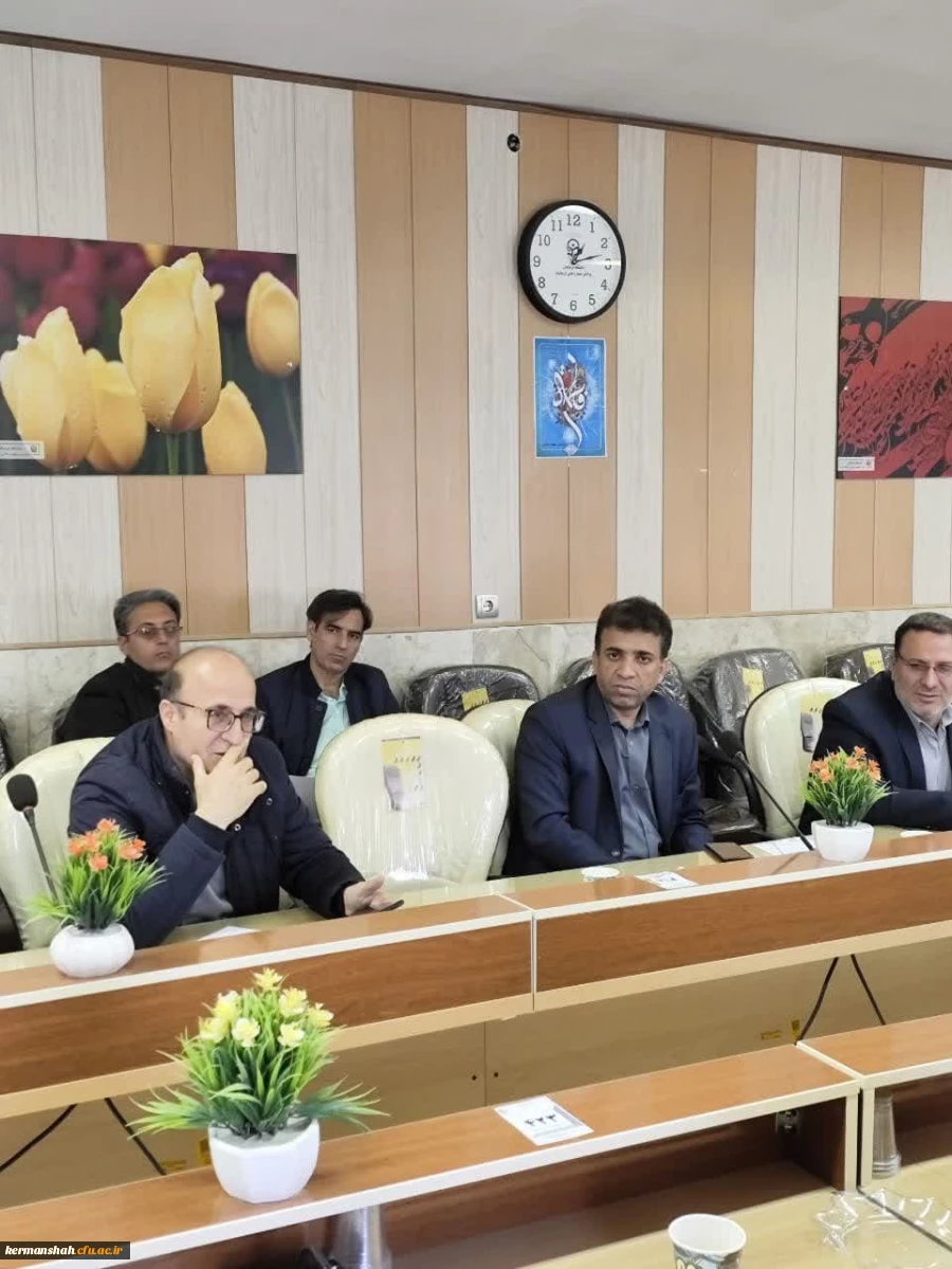 
برگزاری دوره بازآموزی اساتید کارورزی 2 و 4
 4