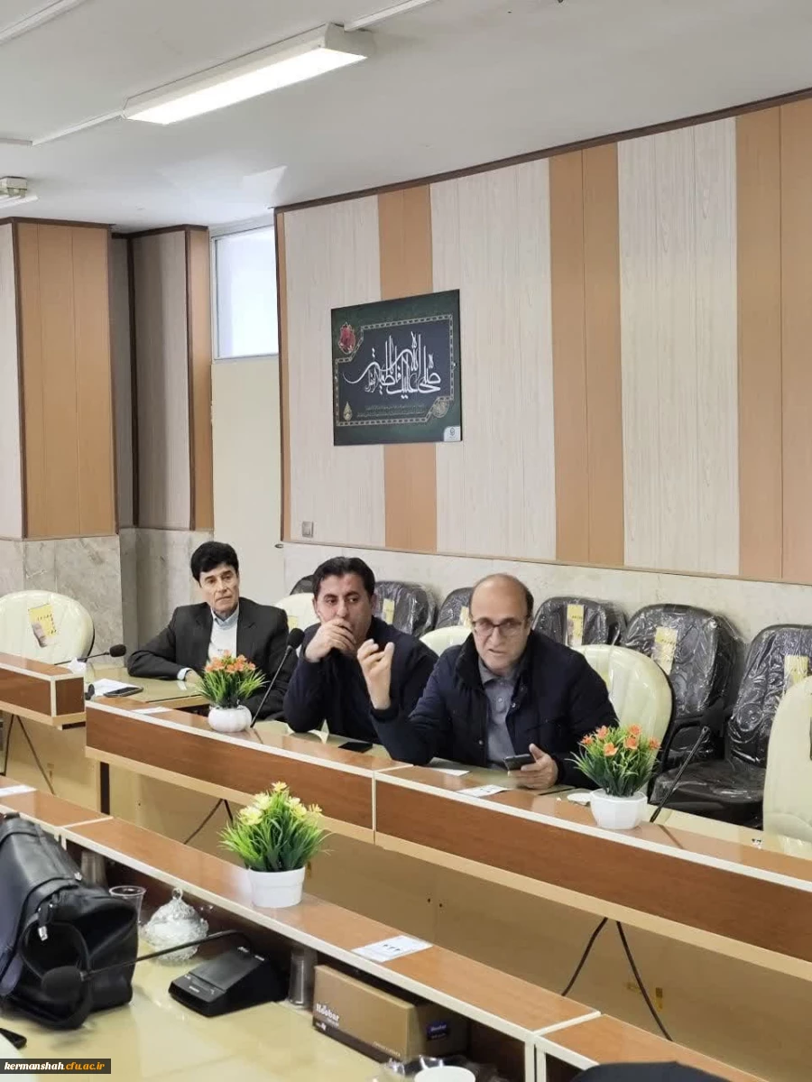 
برگزاری دوره بازآموزی اساتید کارورزی 2 و 4
 6