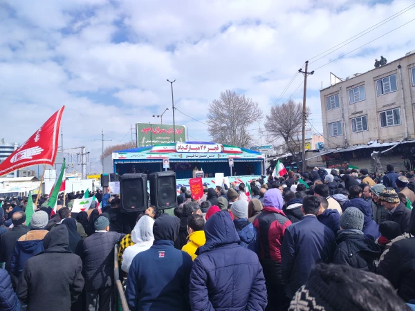 حضور پرشور جامعه دانشگاهی دانشگاه فرهنگیان کرمانشاه در راهپیمایی 22 بهمن 11