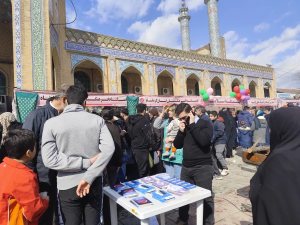 برپایی موکب فرهنگی - پذیرایی در مراسم شادپیمایی جشن بزرگ نیمه شعبان 17